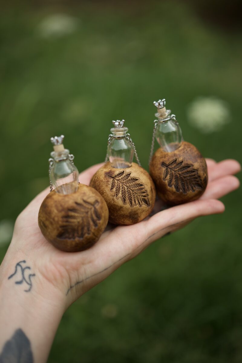 Breastmilk glazed vessel holder INCLUDING glass vessel and dropper to catch the happy tears pouring from your love